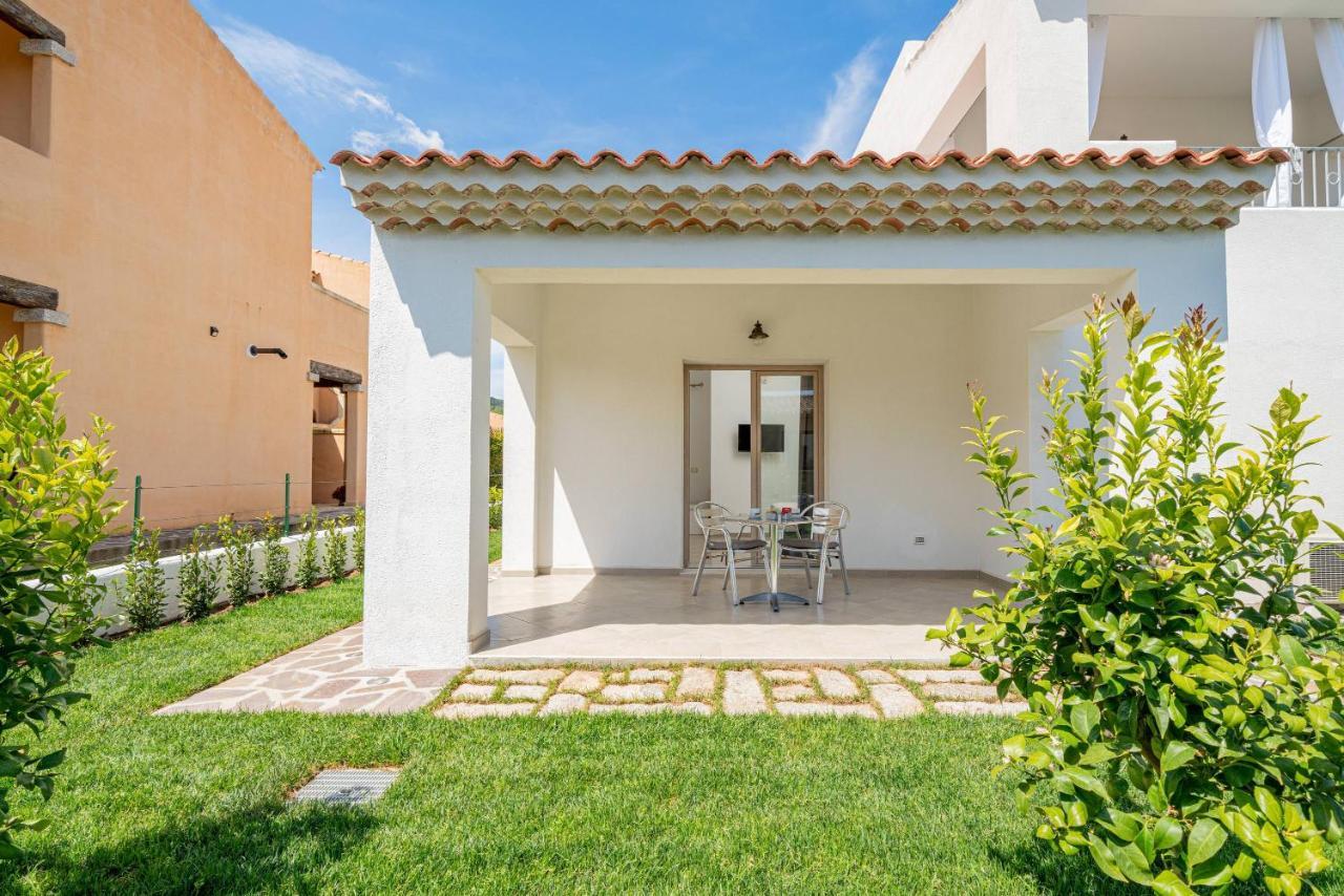 Residenza L'Alzoni Hotel San Teodoro  Ngoại thất bức ảnh