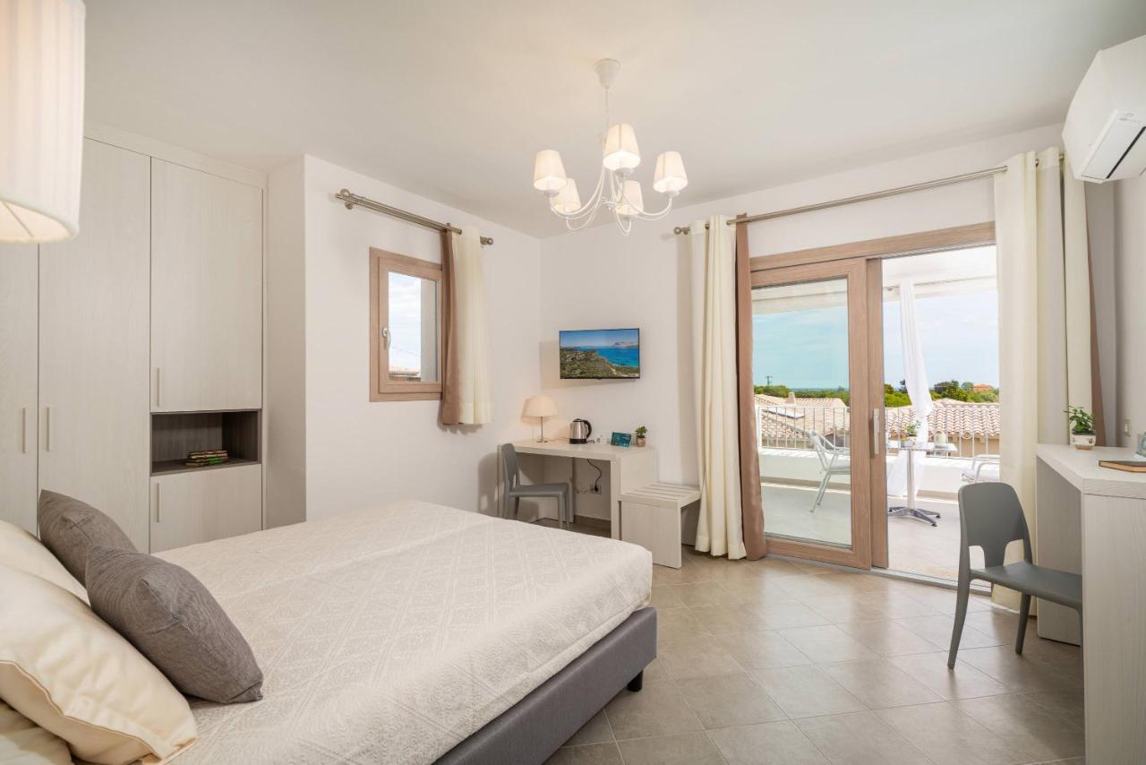 Residenza L'Alzoni Hotel San Teodoro  Ngoại thất bức ảnh