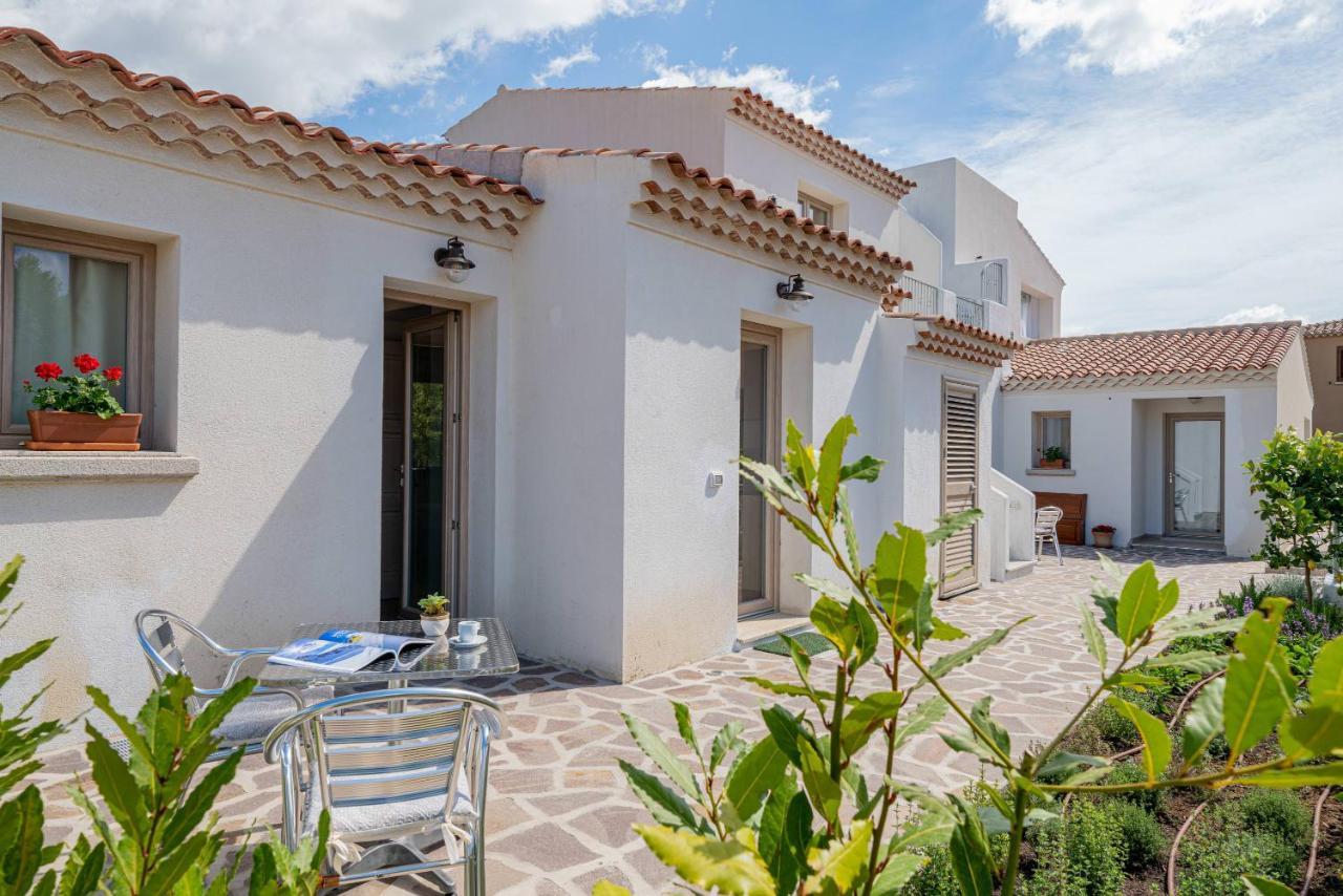 Residenza L'Alzoni Hotel San Teodoro  Ngoại thất bức ảnh