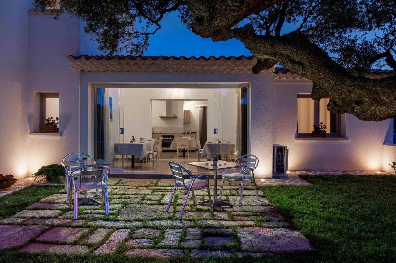 Residenza L'Alzoni Hotel San Teodoro  Ngoại thất bức ảnh