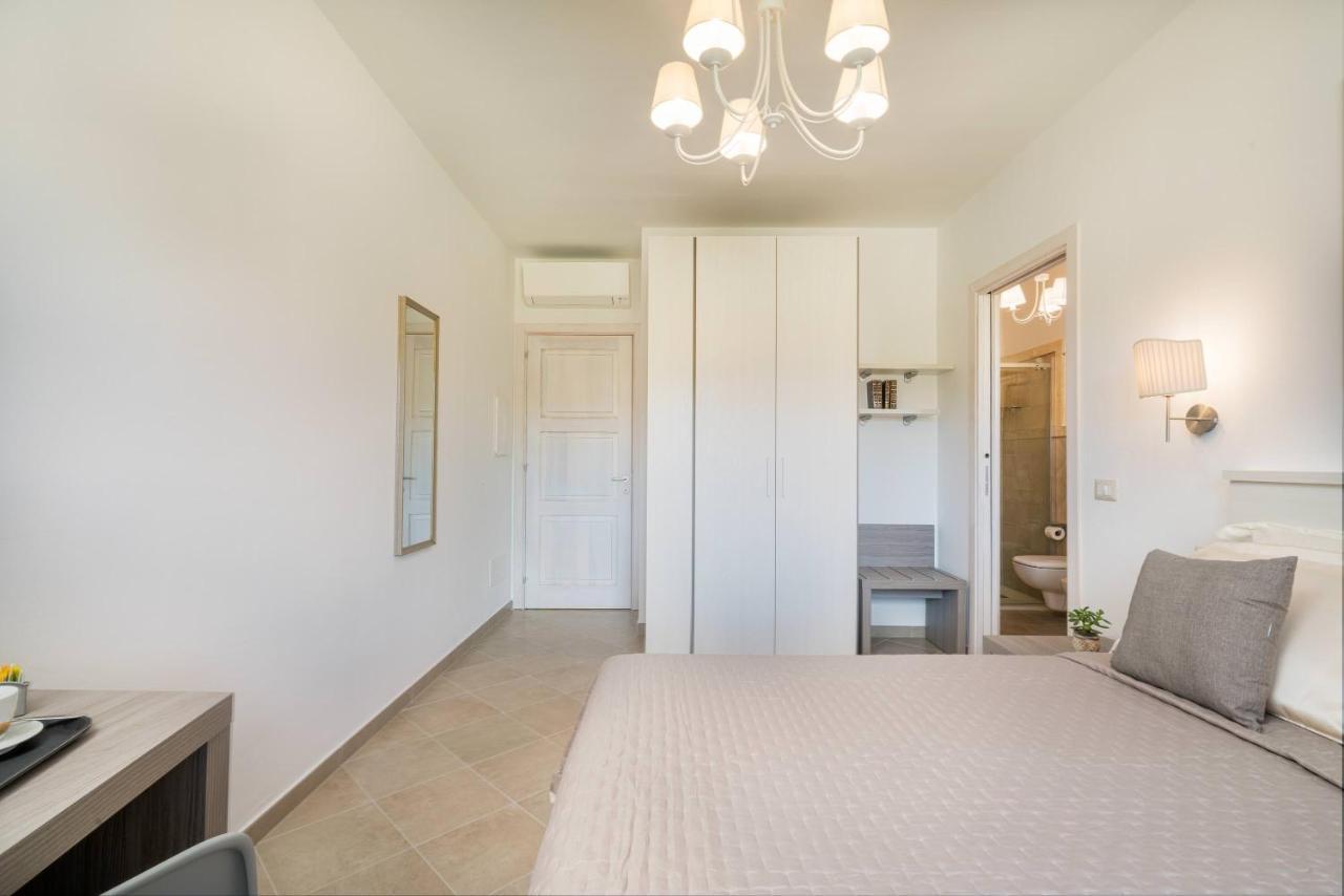 Residenza L'Alzoni Hotel San Teodoro  Ngoại thất bức ảnh