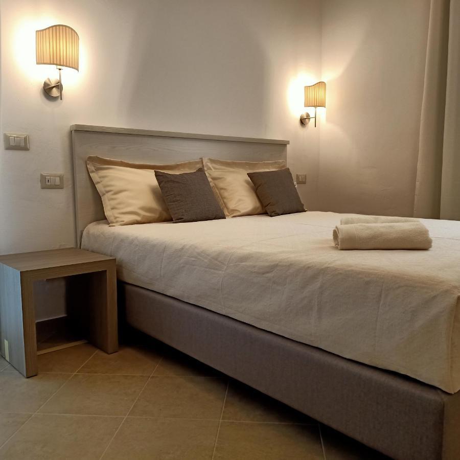 Residenza L'Alzoni Hotel San Teodoro  Ngoại thất bức ảnh