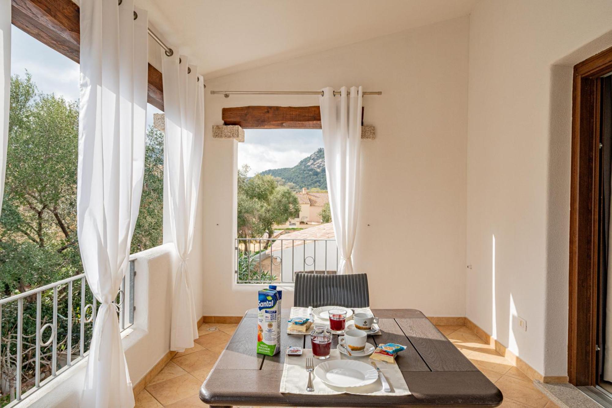 Residenza L'Alzoni Hotel San Teodoro  Ngoại thất bức ảnh