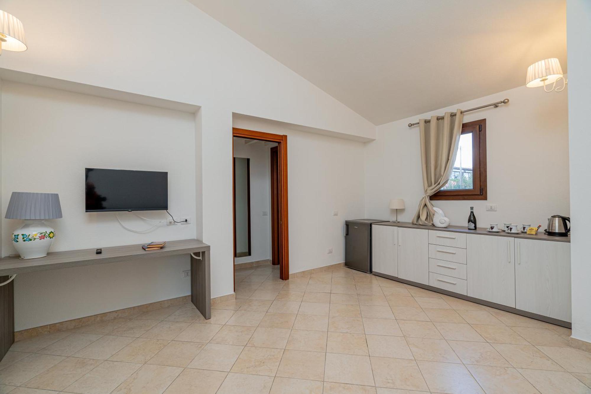 Residenza L'Alzoni Hotel San Teodoro  Ngoại thất bức ảnh